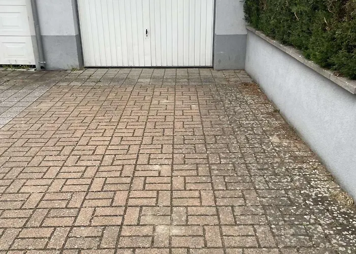 Joli Appartement Avec Place De Parking Prive