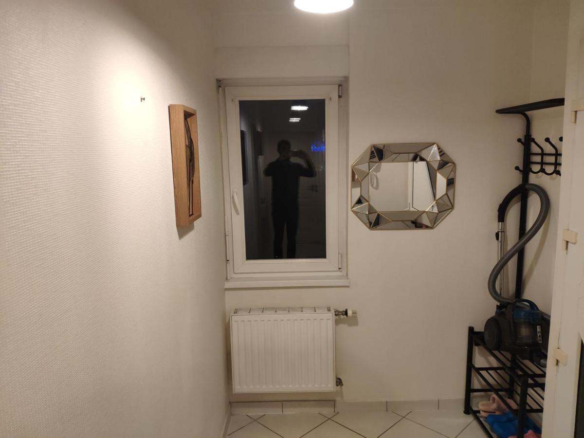 Joli Avec Place De Parking Prive Apartment
